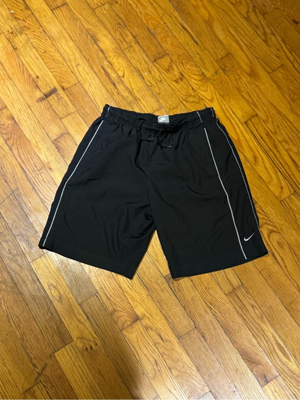Vintage Nike Men's Black Athletic Shorts (S)